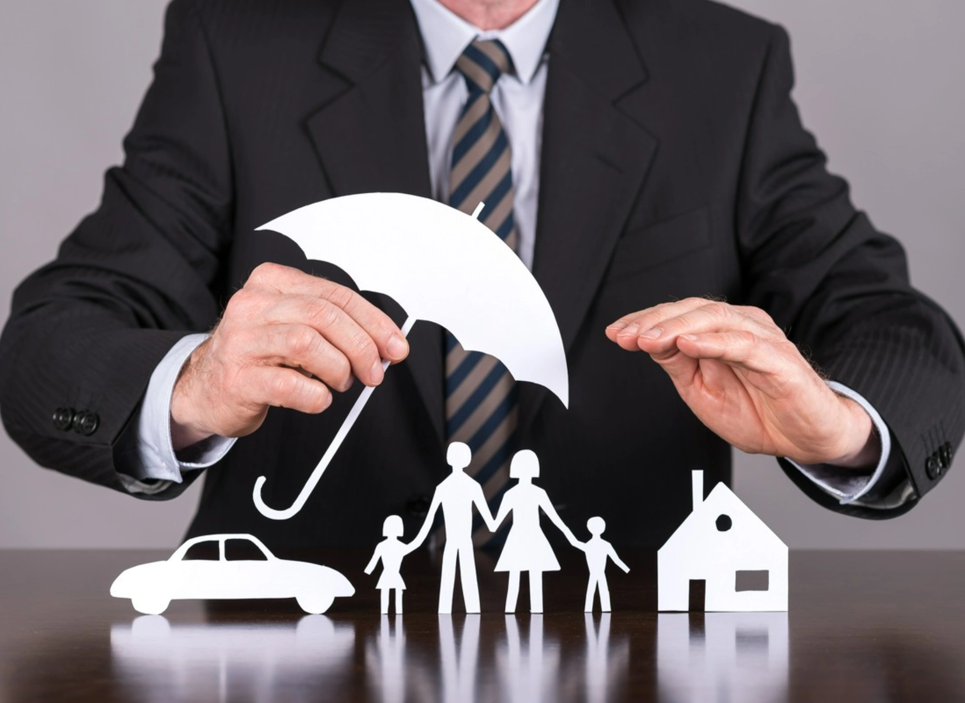 parasol w&nbsp;dłoni